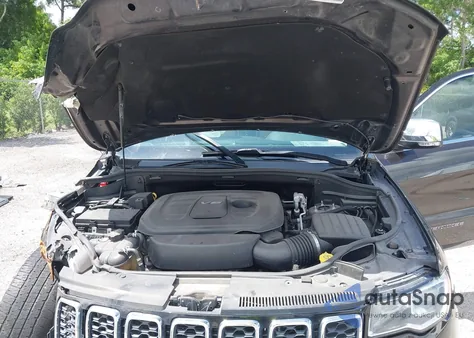 2017 Jeep Grand Cherokee Limited 4X2 z USA, uszkodzony, nr VIN 1C4RJEBG8HC731720